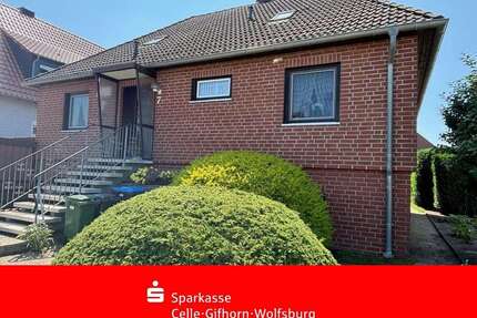 Haus zum Kaufen in Wolfsburg 235.000,00 € 101.14 m²