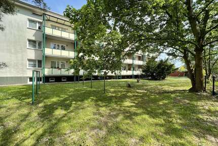 Wohnung zum Mieten in Böhlen 218,71 € 25.73 m²