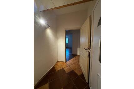 ! Raguhn - gemütliche - 2 Raum - Wohnung m. EBK !AB SOFORT! M15 - Raguhn-Jeßnitz