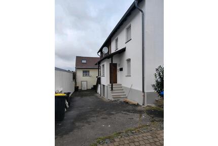 Doppel Haus mit 5 Wohnungen,in Felsberg Rhunda,zu verkaufen