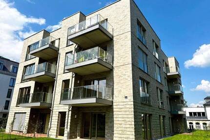 * Traumblick - HafenCity - großzügige und moderne 3-Raumwohnung mit Balkon - direkt an der Elbe* - Dresden Leipziger Vorstadt