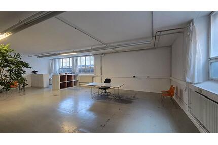 Platz für kreative Köpfe - 150,00&nbsp;EUR Kaltmiete, in Stuttgart (PLZ: 70376) Bad Cannstatt