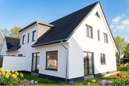 Grillsaison auf der eigenen Terrasse starten: Neubau-Doppelhaushälfte in begehrter Lage - Rostock Lichtenhagen