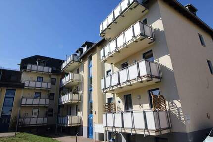 Neues Wohnglück - DG - Dachterrasse - Garage - 3-Raumwohnung - Oelsnitz/Erzgebirge