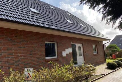 Gemütliche 2-Zimmer-Wohnung im Souterrain in zentraler Lage von Hohenlockstedt!