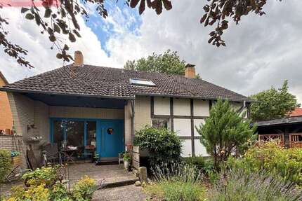 Haus zum Kaufen in Hohenhameln 198.000,00 € 153.96 m²