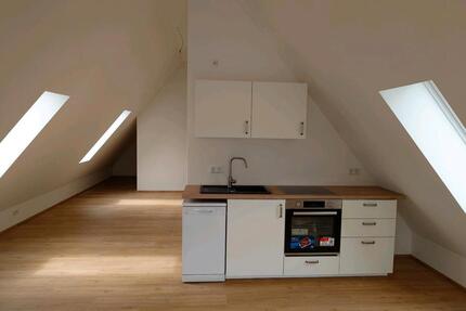 Dachgeschosswohnung in Moosburg a.d.Isar zu vermieten - Moosburg an der Isar