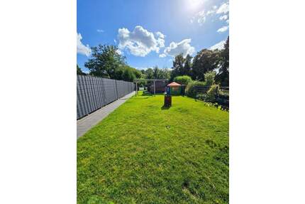 Reihenhaus mit schönen Garten - 285.000,00&nbsp;EUR Kaufpreis, ca.&nbsp; 94,00&nbsp;m&sup2;&nbsp;Wohnfl&auml;che in Salzgitter (PLZ: 38226) Lebenstedt