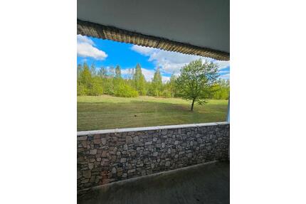 Große Erdschosswohnung mit Balkon und Dusche! - Gera Bieblach-Ost