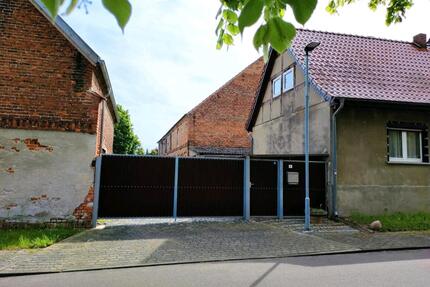 Haus mit grossem Grundstück in Stegelitz bei Möckern zu verkaufen