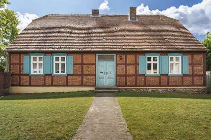 Haus zum Kaufen in Milower Land 295.000,00 € 160 m²