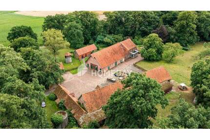 Historisches Bauernhaus mit Weitblick - Großzügiges Anwesen mit 20.000?m² Grundstück in Alleinlage - Steyerberg