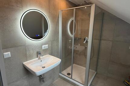 Modern 2 Zimmer DG -Wohnung , 64qm. Erstbezug! - Amberg