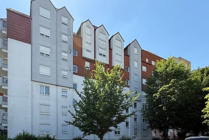 Schwalbach: Attraktive und helle 2-Zimmer-Wohnung in gesuchter Wohnlage