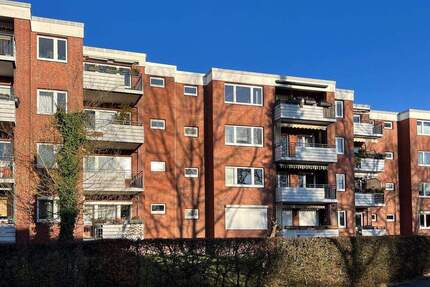 Großzügige 4-Zimmer-Wohnung mit TG-Stellplatz - Hamburg / Poppenbüttel