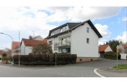 3,5 Zimmer DG-Wohnung zu vermieten, 94 qm, EBK, frisch renoviert - Grebenhain