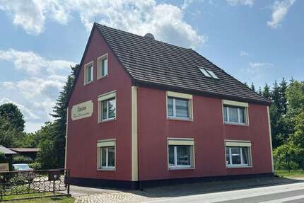 Haus zum Kaufen in Löbau 139.900,00 € 181.5 m²