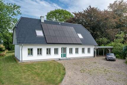 Haus zum Kaufen in Loit 485.000,00 € 178 m²