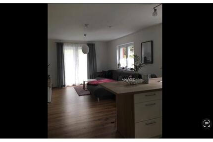 Neuwertige 3-Zimmerwohnung mit Balkon, Terrasse u. Garten PRIVAT! - Deggendorf