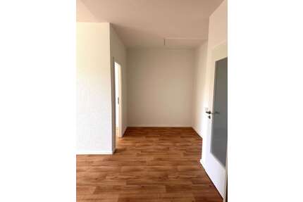 Wohnung zum Mieten in Chemnitz 307,00 € 56.29 m²