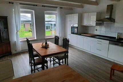 Wohnung in Winnert - 670,00&nbsp;EUR Kaltmiete, ca.&nbsp; 87,00&nbsp;m&sup2; in Winnert (PLZ: 25887)