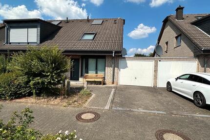 PROVISIONSFREIE Doppelhaushälfte in Pulheim, gute Infrastruktur