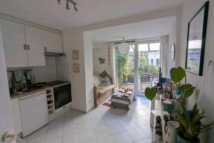 Perfekte Wohnungen für Singles: zwei zimmer wohnung mit garten - Bremen Neustadt