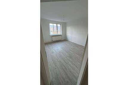 Wohnung zum Mieten in Neumünster 330,00 € 52.55 m²