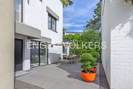 Haus zum Kaufen in Bad Homburg 1.880.000,00 € 222 m²