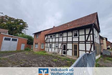 Haus zum Kaufen in Salzgitter 195.000,00 € 176 m²