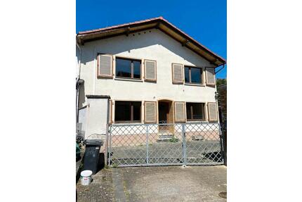 Einfamilienhaus mit Garten für handwerklich Begabte - Ockenheim