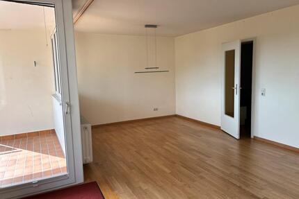 Lichtdurchflutete 2,5- Zimmer-Wohnung in Staufen, sofort frei - Staufen im Breisgau