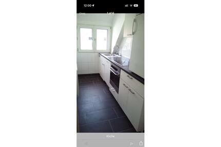 Gepflegte 2-Raum-DG-Wohnung mit Einbauküche - Remscheid