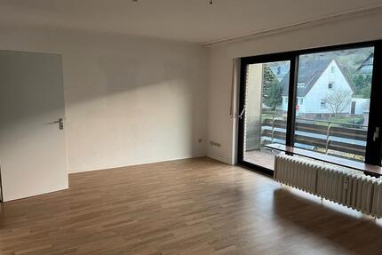 helle Wohnung in ruhiger Lage - 450,00&nbsp;EUR Kaltmiete, ca.&nbsp; 62,00&nbsp;m&sup2; in Höxter (PLZ: 37671)