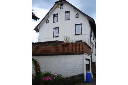 Schöne 4,5 Zimmer-Wohnung - 890,00&nbsp;EUR Kaltmiete, ca.&nbsp; 115,00&nbsp;m&sup2; in Schömberg (PLZ: 75328)