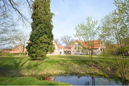 Haus zum Kaufen in Wedemark 649.000,00 € 157.95 m²