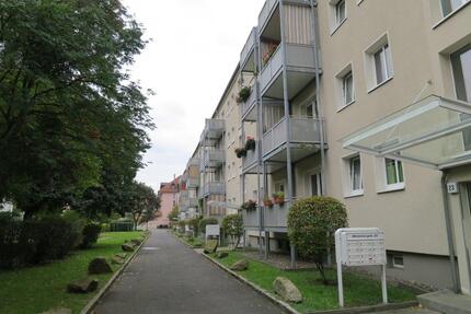 Gruna: 2-Zimmer-Wohnung mit Balkon und Wannenbad, ab November frei - Dresden Seidnitz/Dobritz