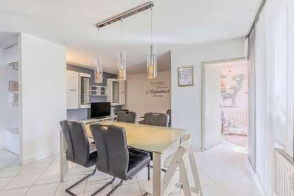 Wohnung zum Kaufen in Mundelsheim 299.000,00 € 70.12 m²