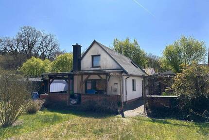 Einfamilienhaus mit Nebengelass auf großem Grundstück – naturnah und ruhig in Binz gelegen