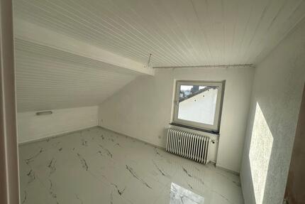 Wohnung zu vermieten - 1.000,00&nbsp;EUR Kaltmiete, ca.&nbsp; 93,00&nbsp;m&sup2; in Ortenberg (PLZ: 63683)