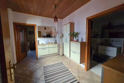 Charmantes Altbau-Einfamilienhaus in ruhiger Lage von Alt-Hürth - mit Garten & Kamin