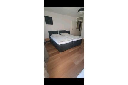 1 Zimmer wohnung mit Balkon zu vermietet. - München Moosach