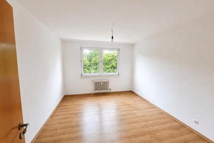 Gut geschnittene 3-Zimmer-Wohnung - Ohne Makler - Ihr Vorteil! - - Dreieich