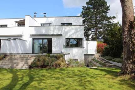 Haus zum Mieten in Sankt Augustin 3.500,00 € 230 m²