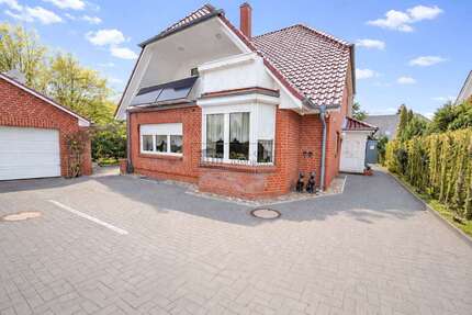 Haus zum Kaufen in Schwarzenbek 723.999,00 € 180.2 m²