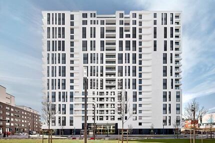 Luxuriöse 3-Zimmer-Wohnung im Axishaus mit Tiefgaragenstellplatz - Frankfurt am Main Bockenheim