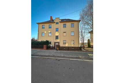 + Schöne 85 m² DG-Wohnung mit tollem Ausblick über Aschersleben +