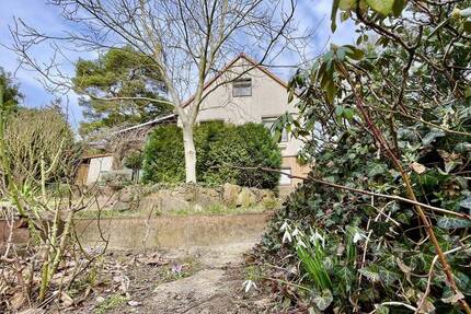 Haus am Sonnenhang mit großem Garten und Ausbaupotential - Zeuthen