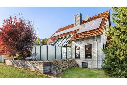 Traumhaftes Einfamilienhaus mit Einliegerwohnung und großem Garten - Erbpacht vorhanden - Velpke