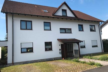 EUERDORF DG WOHNUNG - 415,00&nbsp;EUR Kaltmiete, ca.&nbsp; 57,00&nbsp;m&sup2; in Euerdorf (PLZ: 97717)